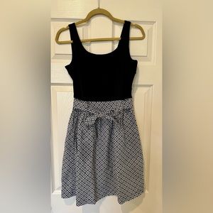 J. McLaughlin Sleeveless Fit and Flare Dress Size S